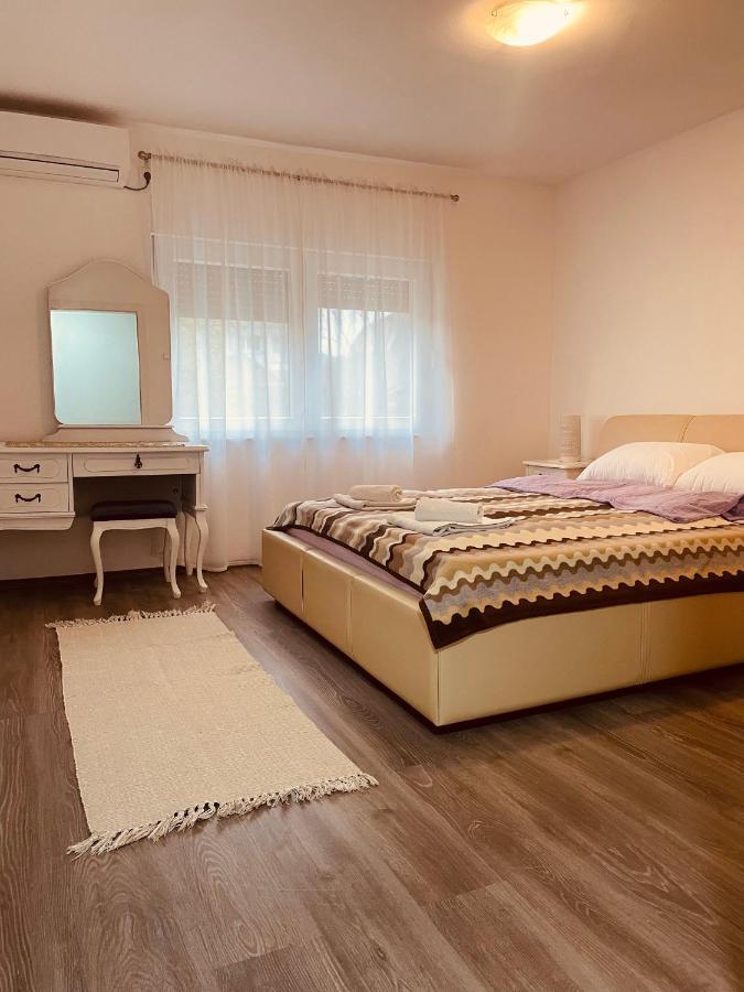 Ferienwohnung Mamma Mia! Mostar Exterior foto